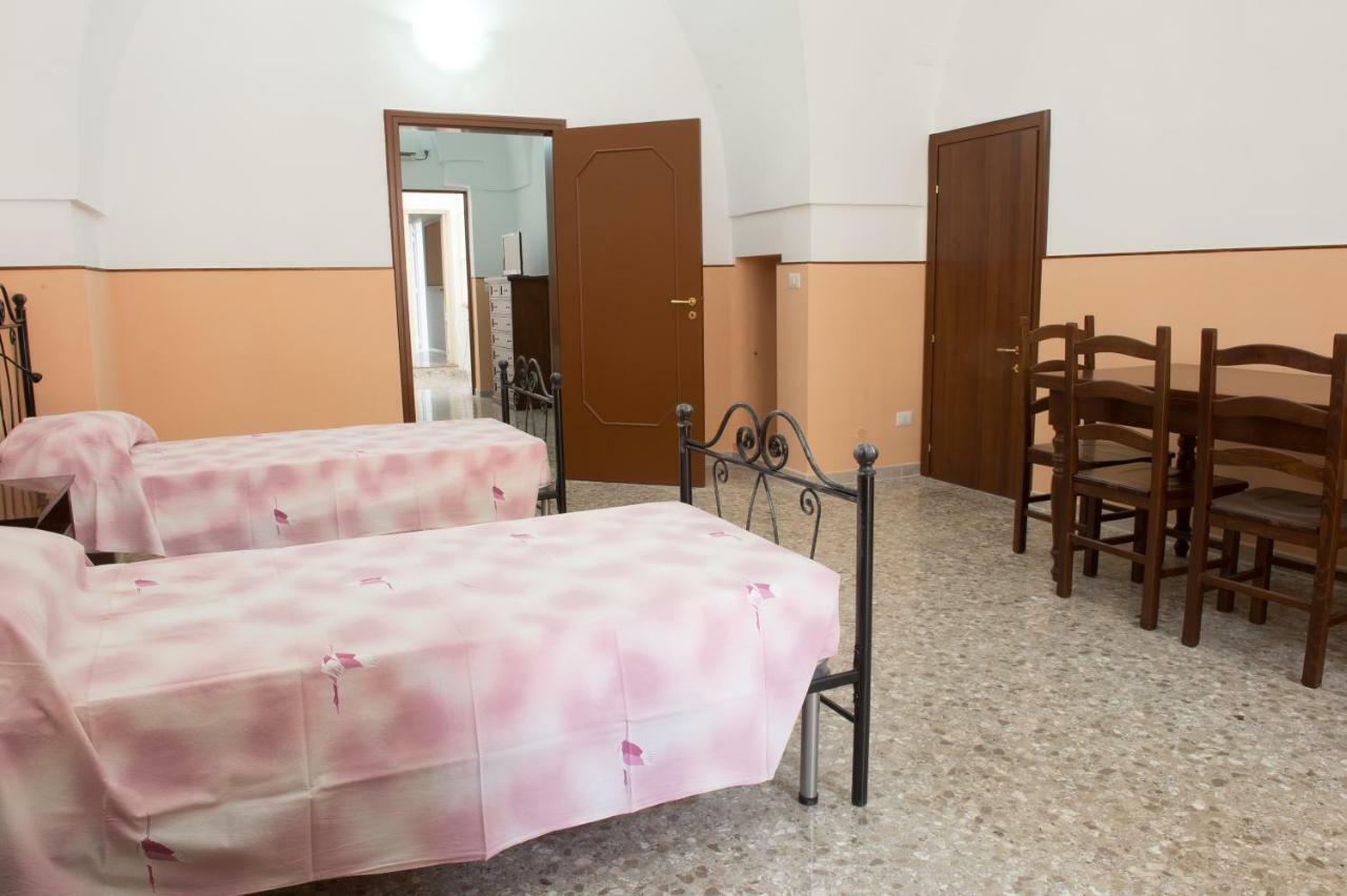 B&B Pozzi Dolci Aradeo ภายนอก รูปภาพ